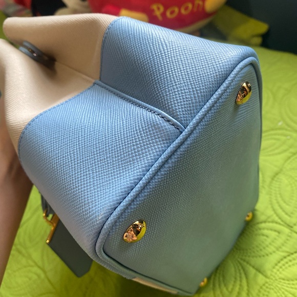 Prada two way Handbag - Picture 15 of 17